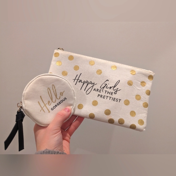 Makeup Pouch - Picture 1 of 9